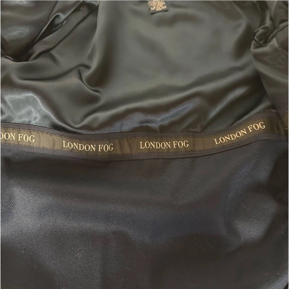 London Fog Navy Trench Coat With Zip Out Lining and Concealed Buttons Size M Pet - Picture 11 of 12